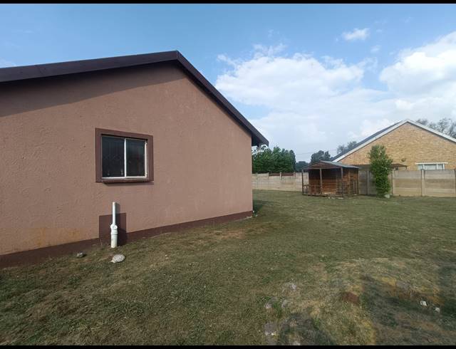 3 BEDROOM HOUSE TO LET IN RIVERSDALE